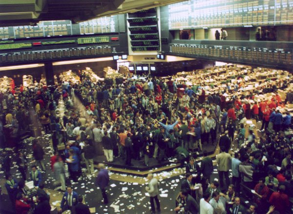 Piso de remates de la Bolsa de Comercio de Chicago, histórico centro de negociación de contratos de futuros