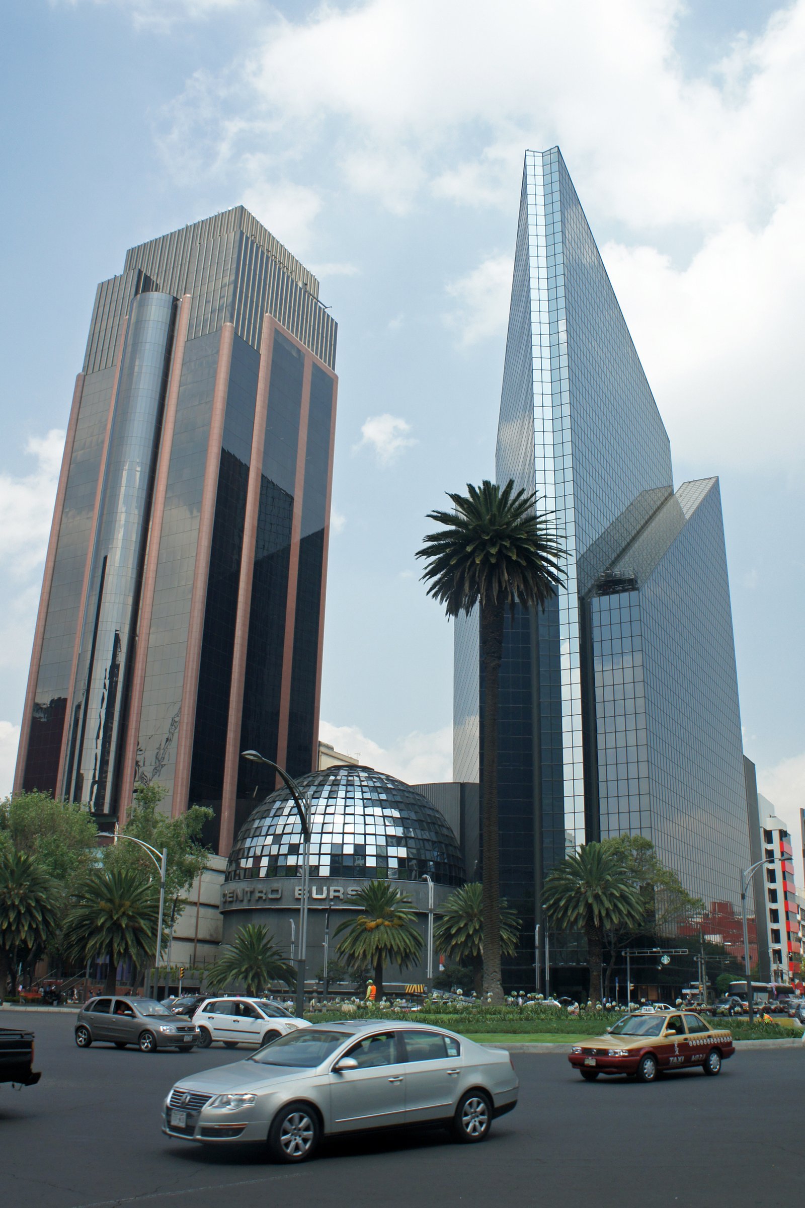 Edificio de la Bolsa Mexicana de Valores en la Ciudad de México
